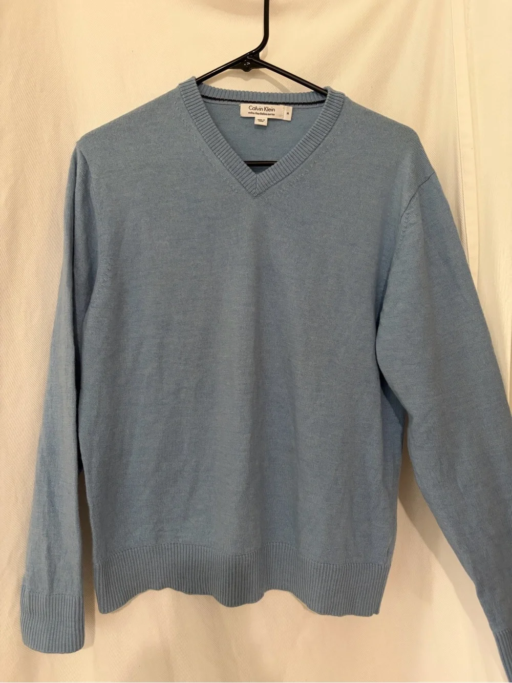 Calvin Klein Men's Merino Wool V-Neck Pastel Blue Sweater M Preppy Classic Quiet